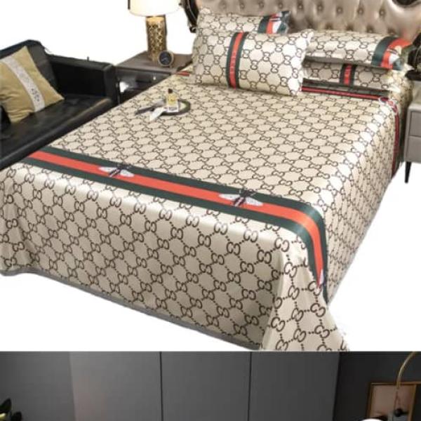 6-piece Duvet with 2 pillowcases, 2 cushion covers, 1 Bedsheet and 1 Quilt