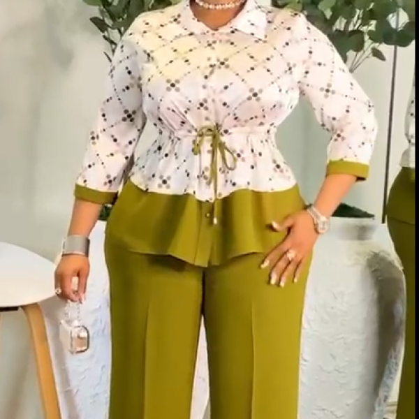 Elegant and corporate Women's Suit